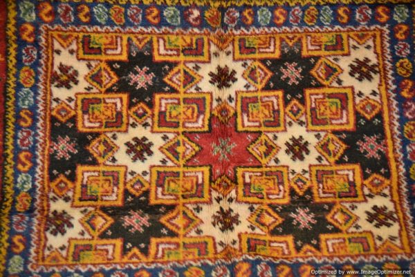 1980 Vintage Moroccan Rug, 10x5ft (3.12x1.67m)