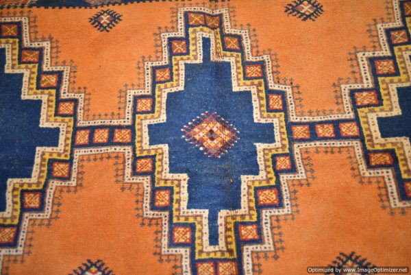 Vintage Moroccan Rug, 9x6ft (3.07x2.08cm) Very clean & amazing condition - Well Preserved