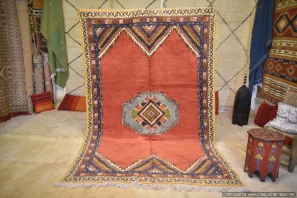 Red vintage Royal 80s Moroccan Rug, Very old luxe rug from morocco 9x6ft (3.03x1.98cm)