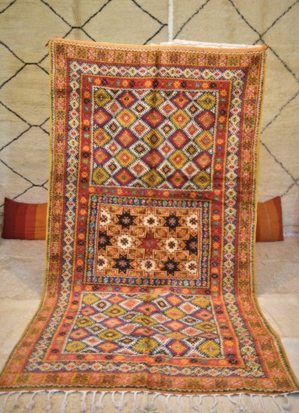1980 Vintage Moroccan Rug, 10x5ft (3.12x1.67m)