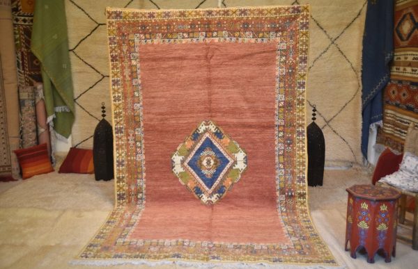 faded 80s vintage Moroccan Rug, Wool Rug,Very clean & amazing condition - Well Preserved