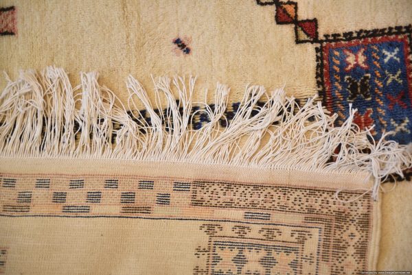 vintage berber rug, boho rug, nordic rug, cosy interior rug, distress old antique 90s rug