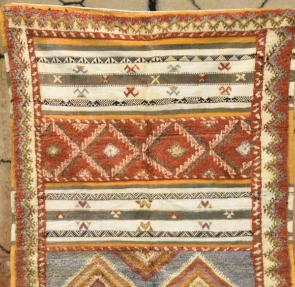 taznakht moroccan rug, authentic wool carpet,handmade moroccan rug,vintage berber rug, berber design handmade carpet