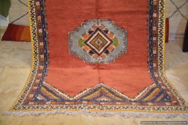 Red vintage Royal 80s Moroccan Rug, Very old luxe rug from morocco 9x6ft (3.03x1.98cm)