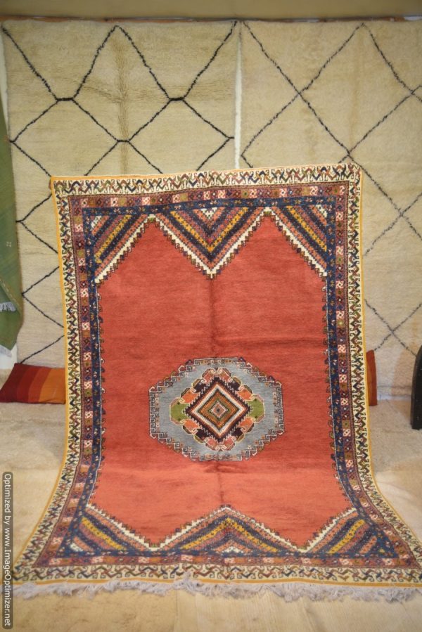 Red vintage Royal 80s Moroccan Rug, Very old luxe rug from morocco 9x6ft (3.03x1.98cm)