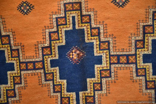 Vintage Moroccan Rug, 9x6ft (3.07x2.08cm) Very clean & amazing condition - Well Preserved