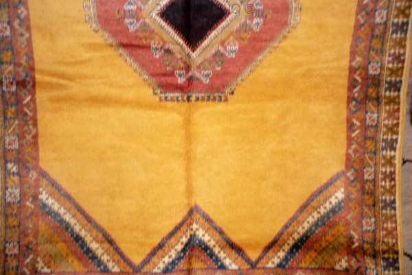 Vintage WOOL RUG from the 80s - Morocco oldest rugs
