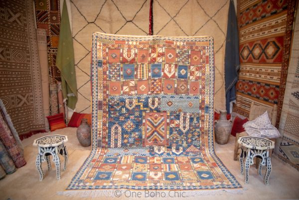 Vintage Polonaise Moroccan Rug , Handmade Moroccan Berber Rug, Handwoven Wool Rug, Tribal Bohemian Area Rug with distressed Moroccan pattern