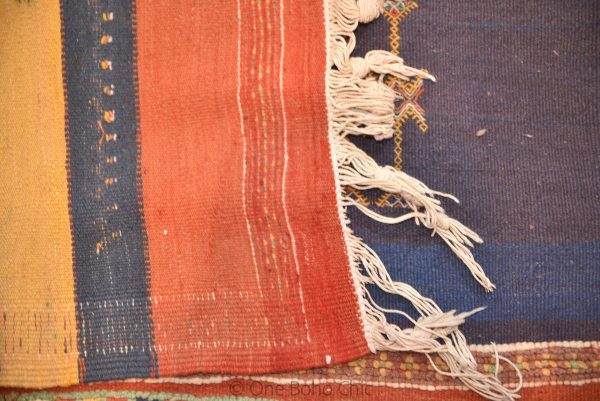 Woven Moroccan rug - Vintage Berber carpet - Handmade rug - Wool area rug - Shag rug