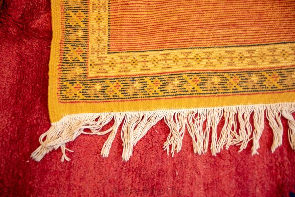 Vintage Taznakht Moroccan Rug , Very clean & amazing condition - Well Preserved