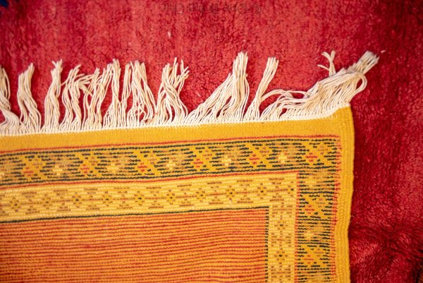 Vintage Taznakht Moroccan Rug , Very clean & amazing condition - Well Preserved