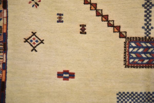 vintage berber rug, boho rug, nordic rug, cosy interior rug, distress old antique 90s rug