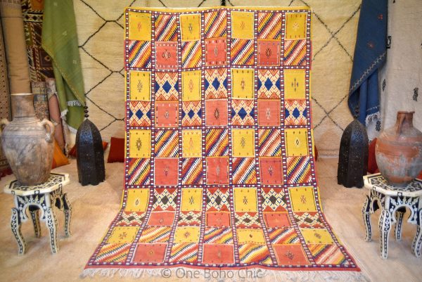 OLD rug from morocco made 1980 - Very clean & amazing condition - Well Preserved