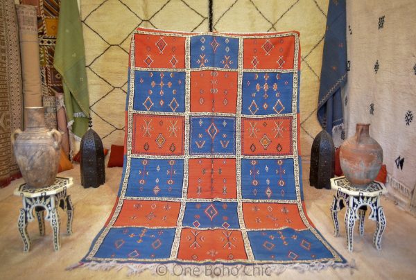 Vintage Taznakht Moroccan Rug , Handmade Moroccan Berber Rug, Handwoven Wool Rug, Tribal Bohemian Area Rug with distressed Moroccan pattern