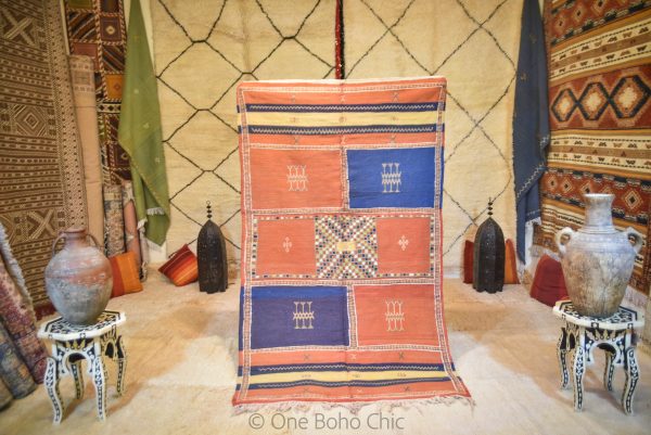 Woven Moroccan rug - Vintage Berber carpet - Handmade rug - Wool area rug - Shag rug