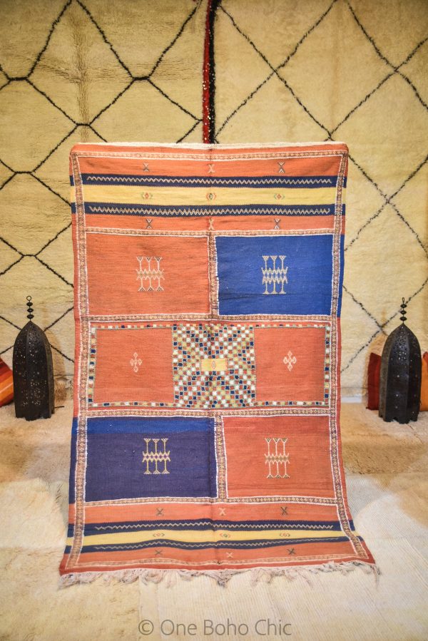 Woven Moroccan rug - Vintage Berber carpet - Handmade rug - Wool area rug - Shag rug