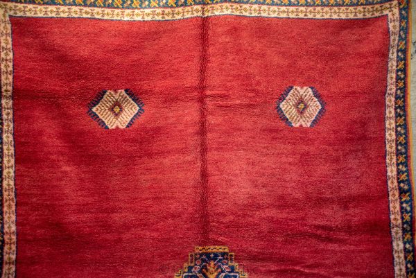 Vintage Taznakht Moroccan Rug , Very clean & amazing condition - Well Preserved