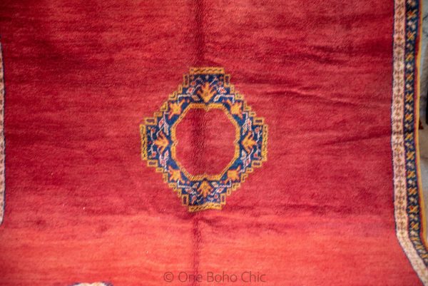 Vintage Taznakht Moroccan Rug , Very clean & amazing condition - Well Preserved