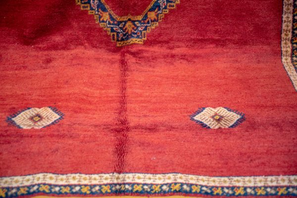 Vintage Taznakht Moroccan Rug , Very clean & amazing condition - Well Preserved