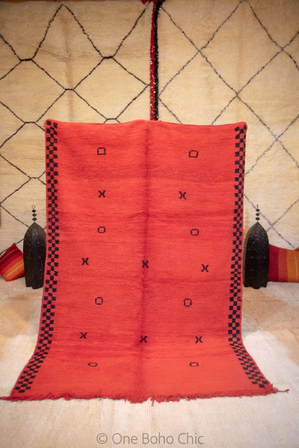 Red Berber 80s Rug - OLD Moroccan 80s Carpet, Moroccan Rugs, Beni Ouarain Rug, Moroccan Mrirt Rug, Ethnic Boho Rug