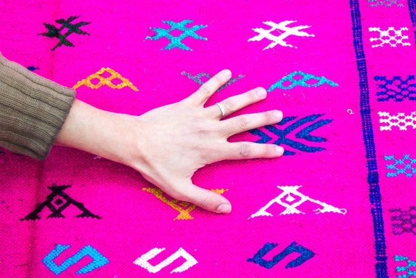 vintage moroccan pink rug - very good condition - beautiful pink handmade antique rug from morocco