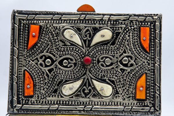 Old Moroccan chest, Jewellery Box Oriental Vintage Brass Treasure Chest Jewelry Box