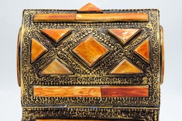 Vintage Moroccan jewelry luxe chest - Moroccan hand graved Wooden Chest with camel bones