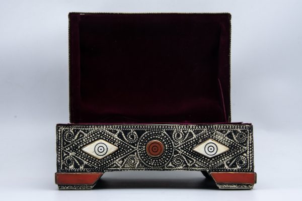 Old Moroccan chest, arabic Vintage Brass Treasure Chest