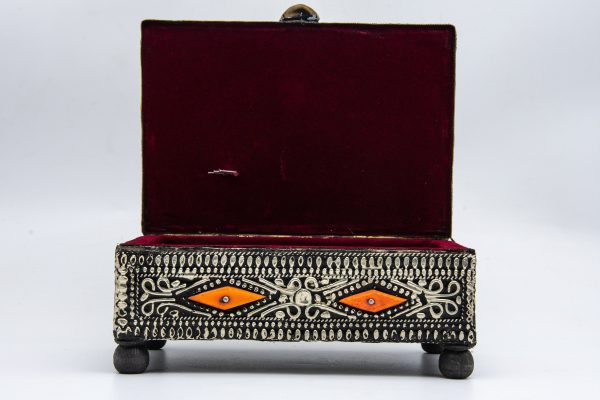 Old Moroccan chest, Jewellery Box Oriental Vintage Brass Treasure Chest Jewelry Box