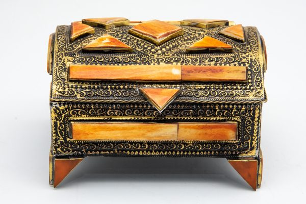 Vintage Moroccan jewelry luxe chest - Moroccan hand graved Wooden Chest with camel bones