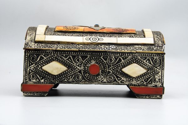 Old Moroccan chest, arabic Vintage Brass Treasure Chest
