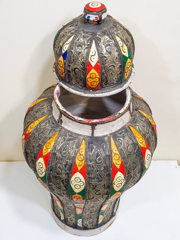 hand engraved vintage pottery vase | Arabian Art Decor Table