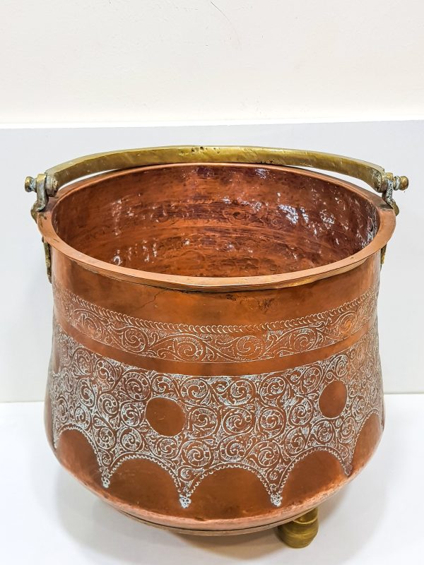 Moroccan large copper - Brass footed pot with handle from Morocco - Very beautiful moroccan antique decor