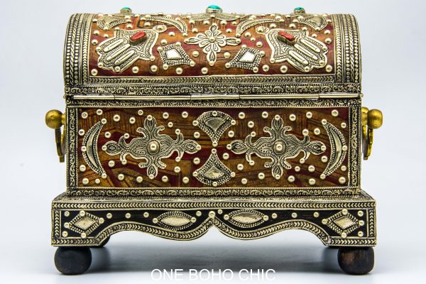 Old royal berber engraved chest decorated with beautiful copper motifs - chest ethnic handmade wooden
