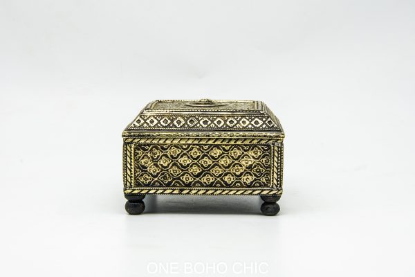 Old royal berber engraved chest decorated with beautiful copper motifs - chest ethnic handmade wooden