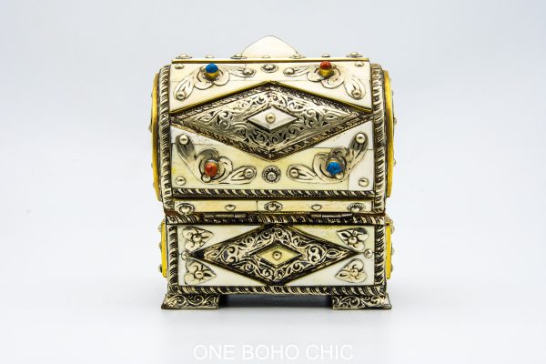 Chest ethnic handmade beautiful jewelery box with moroccan motif Very beautiful moroccan antique decor