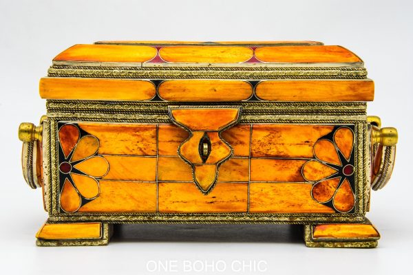 Chest ethnic handmade beautiful jewelery box with moroccan motif Very beautiful moroccan antique decor
