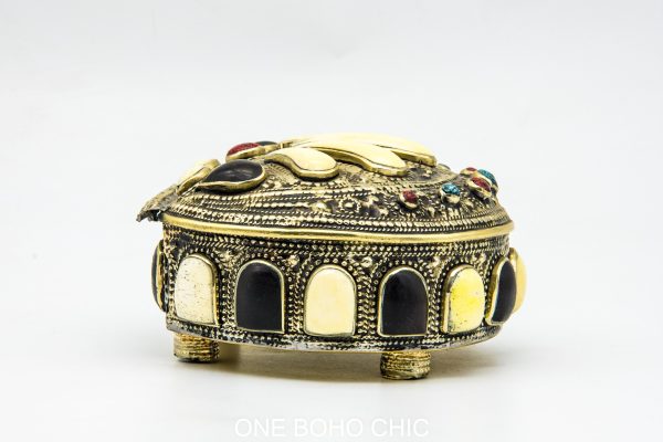 Chest ethnic handmade beautiful jewelery box with moroccan motif Very beautiful moroccan antique decor