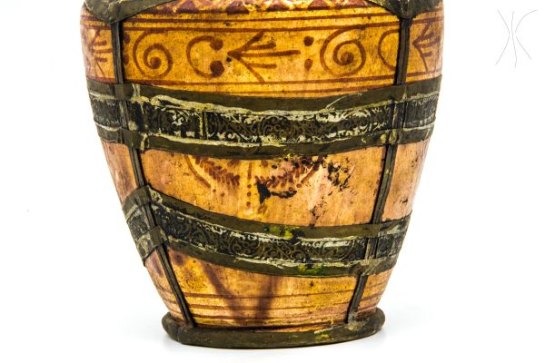 moroccan 19th Century Rust Glazed Pottery ash jar with desert touch Decor