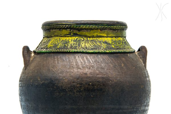 Vintage clay Pottery Moroccan vase berber Arabian Art Decor Table