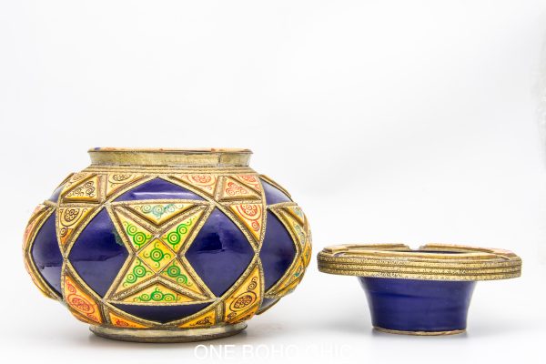 Old Moroccan Ceramic Ashtray Arabian Art chic luxurious Decor ( no size no price )