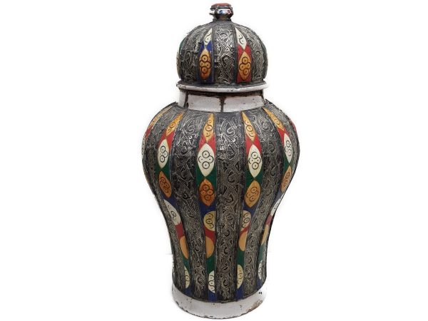 hand engraved vintage pottery vase | Arabian Art Decor Table
