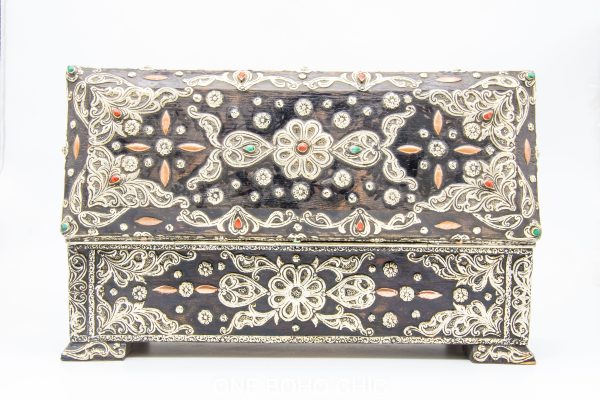 Vintage Moroccan chest - Moroccan Metal and wood Chest, Moroccan home decor