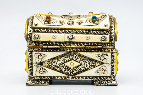 Chest ethnic handmade beautiful jewelery box with moroccan motif Very beautiful moroccan antique decor