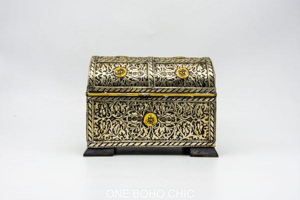Chest ethnic handmade beautiful jewelery box with moroccan motif Very beautiful moroccan antique decor