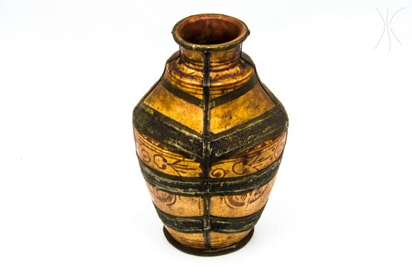 moroccan 19th Century Rust Glazed Pottery ash jar with desert touch Decor