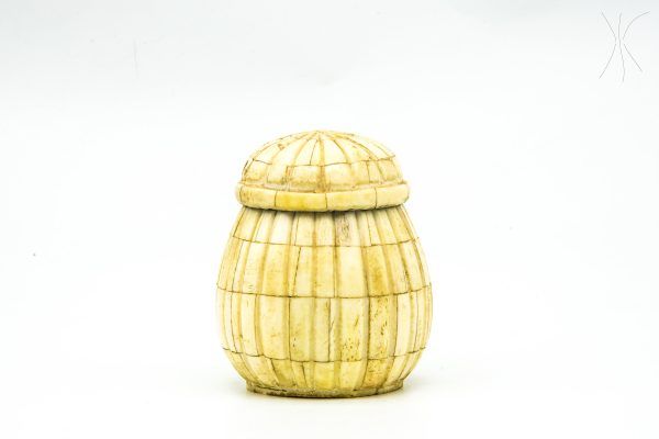 Pot with camel bones, Vintage Moroccan Camel bones Pot, Arabian Art chic luxurious Decor
