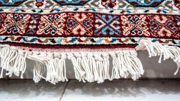 Woven Moroccan rug 7x5 ft - Vintage Berber carpet - Handmade rug - Wool area rug - Shag rug
