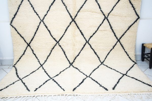 Beni Ourain Rug, Bohemian Rug, Aztec Rug, vintage berber rug, boho rug, nordic rug, cosy interior rug, distress old antique 90s rug